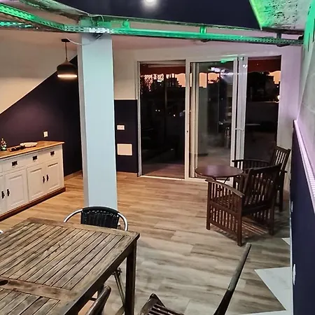 Hostel 